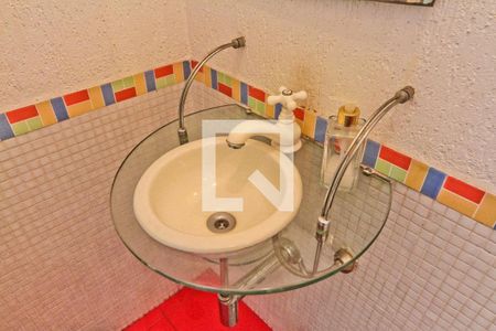 Lavabo de casa à venda com 3 quartos, 212m² em Vila Mariza Mazzei, São Paulo