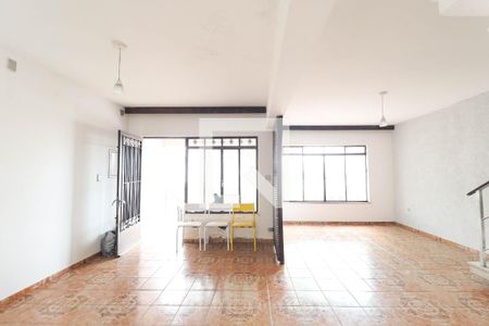 Casa à venda com 3 quartos, 240m² em Vila Maria Alta, São Paulo