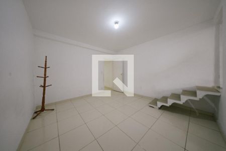 Quarto 1 de casa para alugar com 3 quartos, 134m² em Cangaiba, São Paulo