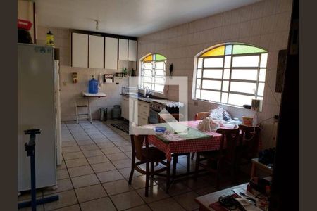 Casa à venda com 3 quartos, 160m² em Vila Bancaria Munhoz, São Paulo