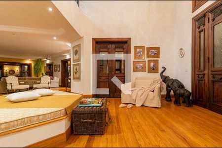 Sala de casa para alugar com 4 quartos, 680m² em Recantinho, Carapicuíba