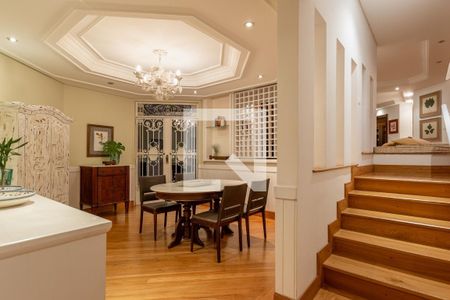 Sala  de casa para alugar com 4 quartos, 680m² em Recantinho, Carapicuíba