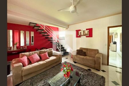 Casa à venda com 3 quartos, 270m² em Jardim Las Vegas, Santo André