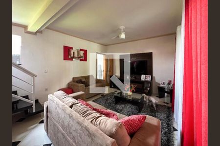 Casa à venda com 3 quartos, 270m² em Jardim Las Vegas, Santo André