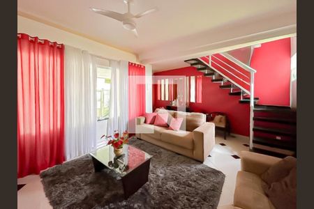 Casa à venda com 3 quartos, 270m² em Jardim Las Vegas, Santo André