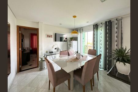 Casa à venda com 3 quartos, 270m² em Jardim Las Vegas, Santo André