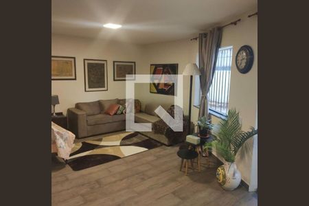Casa à venda com 3 quartos, 330m² em Vila Irmaos Arnoni, São Paulo