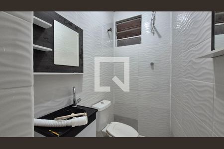 Banheiro  de casa para alugar com 3 quartos, 80m² em Jardim Utinga, Santo André