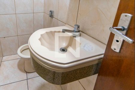 Lavabo de casa à venda com 4 quartos, 300m² em Jardim Santo Alberto, Santo André
