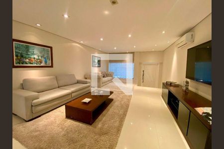 Casa à venda com 4 quartos, 384m² em Vila Mariana, São Paulo