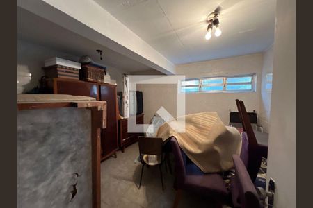 Casa à venda com 3 quartos, 250m² em Jardim da Gloria, São Paulo