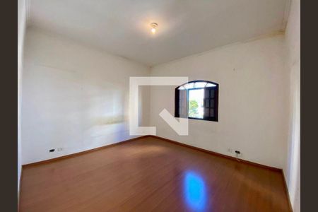 Casa à venda com 4 quartos, 120m² em Bosque da Saúde, São Paulo
