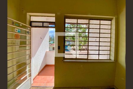 Casa à venda com 5 quartos, 284m² em Vila Mariana, São Paulo