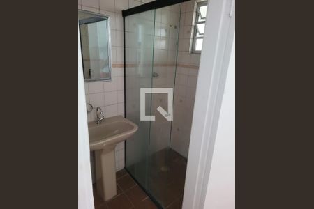 Banheiro de casa à venda com 4 quartos, 146m² em Conjunto Residencial Santa Terezinha, São Paulo