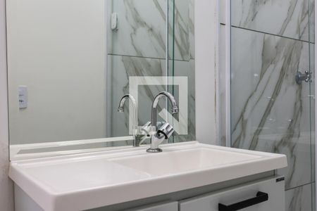 Banheiro da Suíte 1 de casa para alugar com 2 quartos, 75m² em Parque Laguna., Taboão da Serra