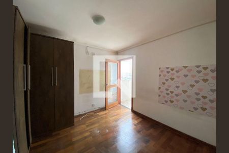 Casa à venda com 3 quartos, 159m² em Jardim Iracema, São Paulo