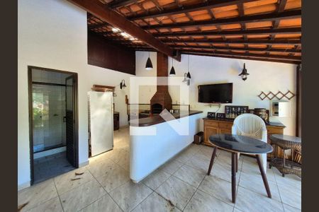 Casa à venda com 4 quartos, 195m² em São Francisco, Niterói