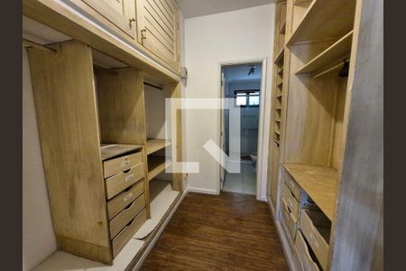 Casa à venda com 4 quartos, 195m² em São Francisco, Niterói