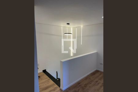 Casa à venda com 3 quartos, 110m² em Vila Lucinda, Santo André