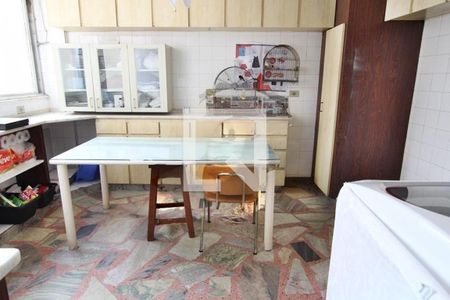 Apartamento à venda com 4 quartos, 210m² em Icaraí, Niterói