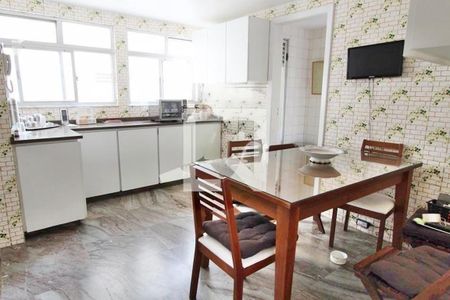 Apartamento à venda com 4 quartos, 210m² em Icaraí, Niterói