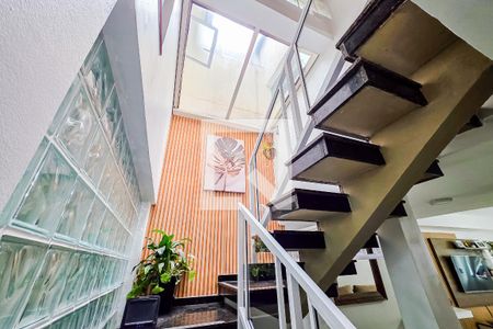 Corredor de casa à venda com 4 quartos, 251m² em Santa Terezinha, Santo André