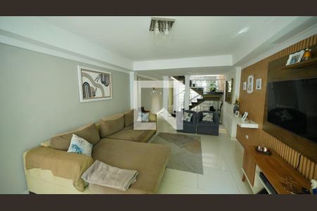 Sala de casa à venda com 3 quartos, 273m² em Santa Terezinha, Santo André