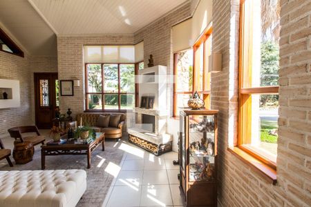 Sala  de casa de condomínio para alugar com 4 quartos, 700m² em Alphaville, Santana de Parnaíba