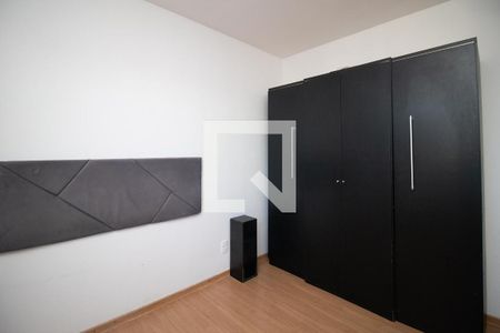Quarto 2 de apartamento para alugar com 2 quartos, 46m² em Restinga, Porto Alegre