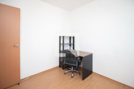 Quarto 1 de apartamento para alugar com 2 quartos, 46m² em Restinga, Porto Alegre