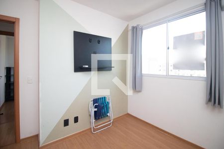 Quarto 2 de apartamento para alugar com 2 quartos, 46m² em Restinga, Porto Alegre