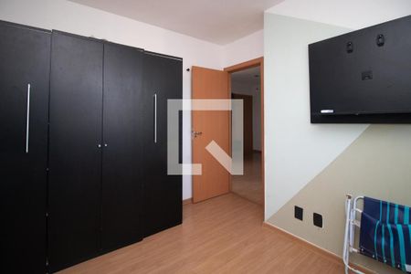 Quarto 2 de apartamento para alugar com 2 quartos, 46m² em Restinga, Porto Alegre