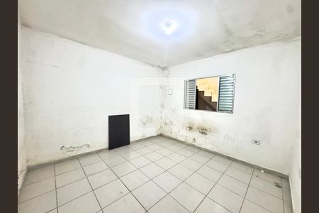 Quarto de casa para alugar com 1 quarto, 50m² em Parque Flamengo, Guarulhos