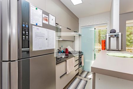 Cozinha de apartamento para alugar com 2 quartos, 65m² em Vila Moraes, São Paulo