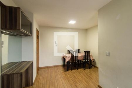 Sala de apartamento para alugar com 2 quartos, 63m² em Capão Raso, Curitiba