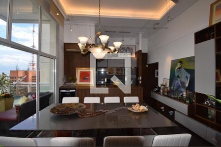 Apartamento à venda com 2 quartos, 128m² em Cerqueira César, São Paulo