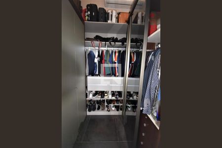 Apartamento à venda com 2 quartos, 128m² em Cerqueira César, São Paulo