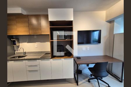 Sala/Quarto de kitnet/studio para alugar com 1 quarto, 24m² em Vila Cordeiro, São Paulo