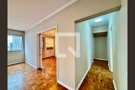 Corredor  de apartamento para alugar com 3 quartos, 108m² em Jardim Paulista, São Paulo