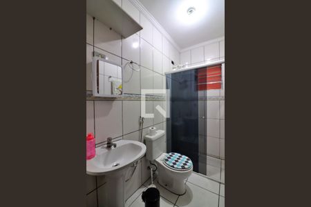 Banheiro Social de casa à venda com 3 quartos, 204m² em Vila Kiko, São Bernardo do Campo