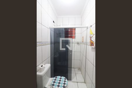 Banheiro Social de casa à venda com 3 quartos, 204m² em Vila Kiko, São Bernardo do Campo