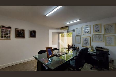 Casa à venda com 4 quartos, 1100m² em Brooklin, São Paulo