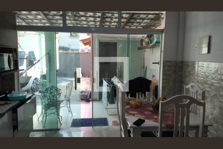 Casa à venda com 3 quartos, 120m² em Olaria, Rio de Janeiro