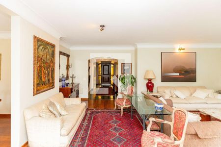 Casa à venda com 4 quartos, 480m² em Alto de Pinheiros, São Paulo