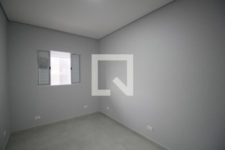 Quarto 1 de casa para alugar com 2 quartos, 70m² em Parque Pinheiros, Taboão da Serra