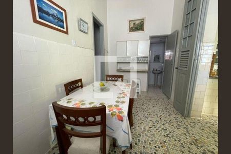 Casa à venda com 4 quartos, 400m² em Benfica, Rio de Janeiro