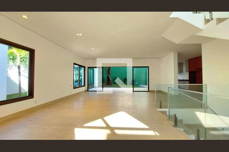 Casa à venda com 4 quartos, 647m² em Santo Amaro, São Paulo