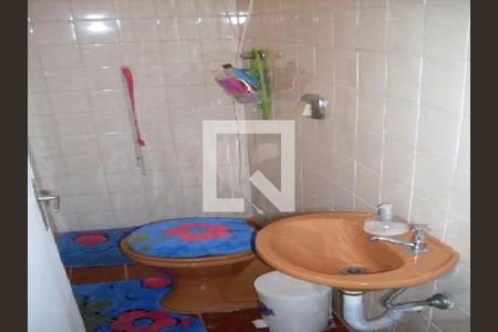 Casa à venda com 3 quartos, 180m² em Jardim Jucara, São Paulo