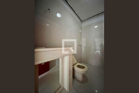 Banheiro da Suíte 1 de casa de condomínio à venda com 4 quartos, 185m² em Residencial Vila Verde, Campinas