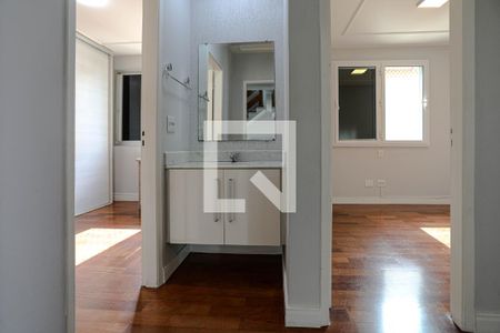 Corredor de apartamento para alugar com 3 quartos, 121m² em Botujuru, Mogi das Cruzes